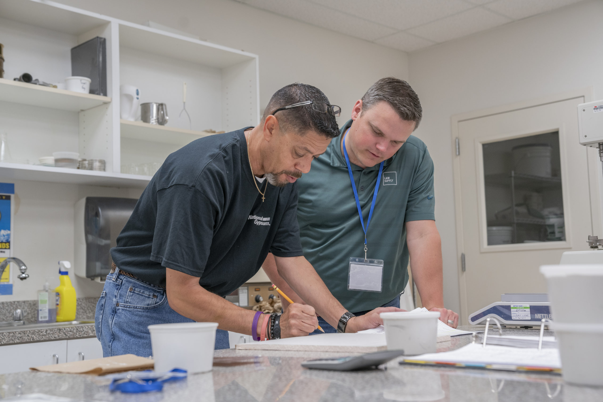 National Gypsum employee shows L&W Supply associate ProForm